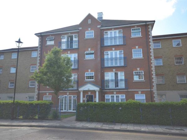 Queensberry Place, Manor Park